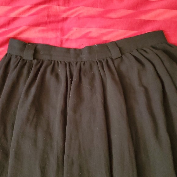 Black Zara Skirt - Picture 2 of 3